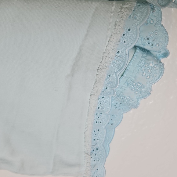 Cat & Jack Light Blue Jean Shorts with Lace Trim - Picture 4 of 4